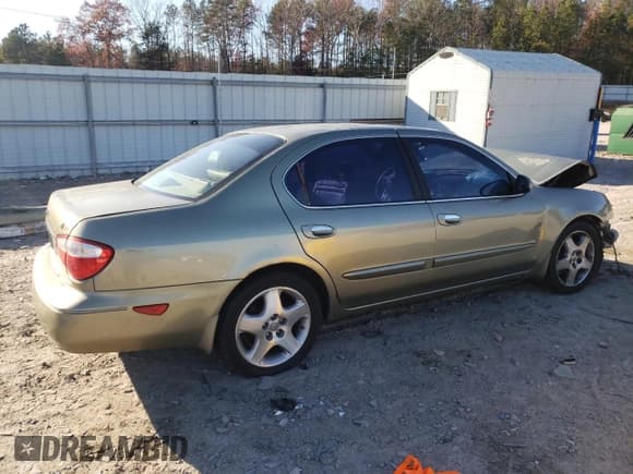 ✅ 2001 Infiniti I30 Luxury • VIN: JNKCA31A31T025945 • Lot: 83845074. Listed on Copart with 233,424 mi. Free auction sales archive from the USA and detailed vehicle history report at DreamBid. Image 3.