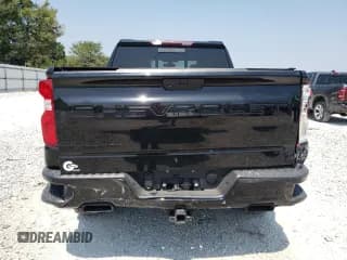 ✅ 2021 Chevrolet Silverado 1500 LT Trail Boss • VIN: 3GCPYFEL1MG133025 • Lot: 69059814. Wystawiony na Copart z przebiegiem 60 737 mil. Bezpłatny archiwum sprzedaży aukcyjnych z USA i szczegółowy raport historii pojazdu na DreamBid. Zdjęcie 6.
