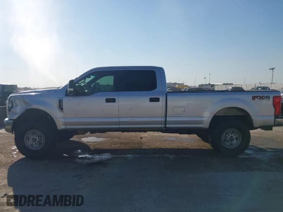 ✅ 2019 Ford F-250 Lariat • VIN: 1FT7W2B65KEF21439 • Lot: 43456768. Wystawiony na IAAI z przebiegiem 114 041 mil. Bezpłatny archiwum sprzedaży aukcyjnych z USA i szczegółowy raport historii pojazdu na DreamBid. Zdjęcie 14.