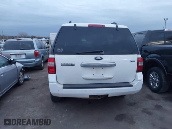 ✅ 2013 Ford Expedition XLT • VIN: 1FMJU1J50DEF30773 • Lot: 40969982. Listed on IAAI with 230,371 mi. Free auction sales archive from the USA and detailed vehicle history report at DreamBid. Image 16.