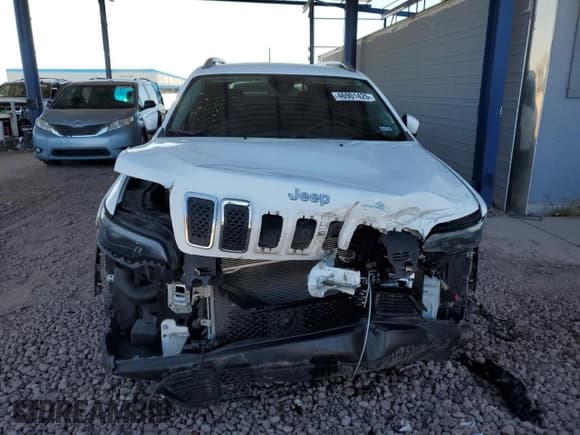 ✅ 2021 Jeep Cherokee Latitude Lux • VIN: 1C4PJLMX5MD112215 • Lot: 46901425. Wystawiony na Copart z przebiegiem 62 090 mil. Bezpłatny archiwum sprzedaży aukcyjnych z USA i szczegółowy raport historii pojazdu na DreamBid. Zdjęcie 5.