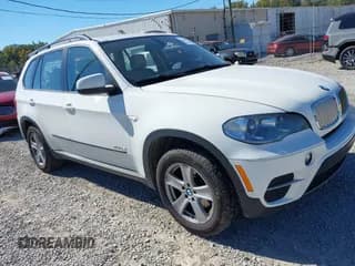✅ 2013 BMW X5 xDrive35i • VIN: 5UXZV4C5XD0B03098 • Лот: 43454819. Опубликован ранее на IAAI с пробегом 115 081 миль. Бесплатный доступ к архиву аукционных продаж из США и подробный отчёт об истории автомобиля на DreamBid. Изображение 1.