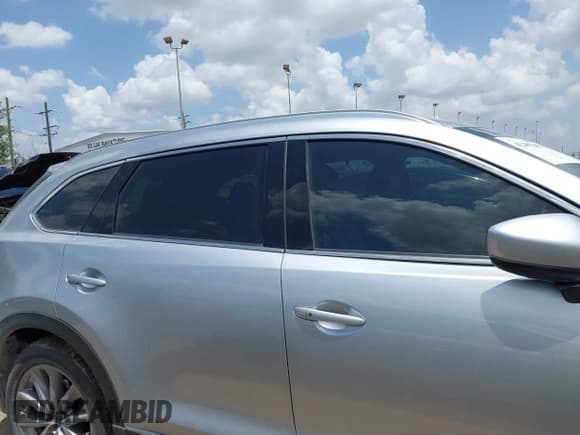 ✅ 2020 Mazda CX-9 Grand Touring • VIN: JM3TCADY7L0414463 • Lot: 42492801. Listed on IAAI with 79,605 mi. Free auction sales archive from the USA and detailed vehicle history report at DreamBid. Image 13.