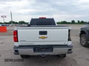 ✅ 2017 Chevrolet Silverado 2500HD LT • VIN: 1GC1KVEG6HF101957 • Lot: 42343984. Listed on IAAI with 313,934 mi. Free auction sales archive from the USA and detailed vehicle history report at DreamBid. Image 16.