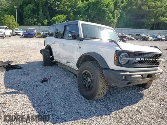 ✅ 2021 Ford Bronco • VIN: 1FMEE5DP6MLA69061 • Lot: 64564535. Wystawiony na Copart z przebiegiem 37 209 mil. Bezpłatny archiwum sprzedaży aukcyjnych z USA i szczegółowy raport historii pojazdu na DreamBid. Zdjęcie 14.