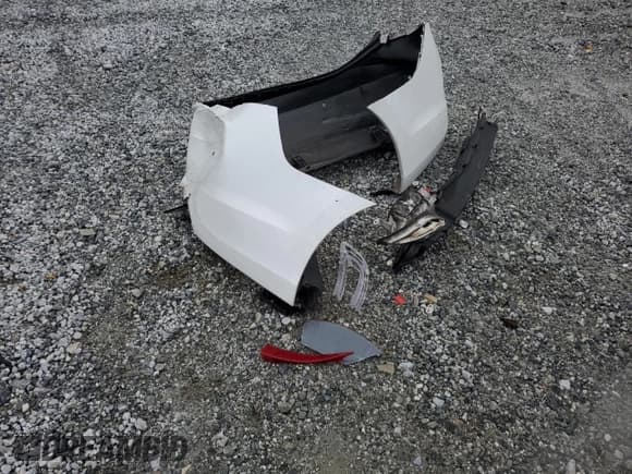 ✅ 2014 Hyundai Azera Limited • VIN: KMHFH4JG1EA388388 • Лот: 58166675. Опубликован ранее на Copart с пробегом Не указан. Бесплатный доступ к архиву аукционных продаж из США и подробный отчёт об истории автомобиля на DreamBid. Изображение 12.