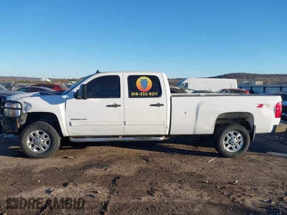 ✅ 2013 Chevrolet Silverado 2500HD LT • VIN: 1GC1KXCG5DF105913 • Lot: 41680856. Listed on IAAI with 190,114 mi. Free auction sales archive from the USA and detailed vehicle history report at DreamBid. Image 15.