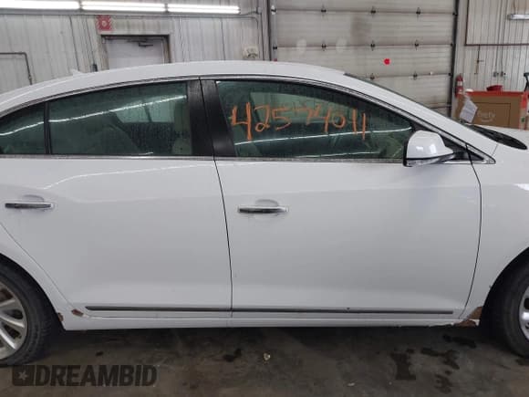 ✅ 2014 Buick LaCrosse Leather • VIN: 1G4GB5G34EF143717 • Lot: 42574011. Listed on IAAI with 165,978 mi. Free auction sales archive from the USA and detailed vehicle history report at DreamBid. Image 13.