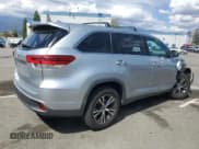 ✅ 2019 Toyota Highlander LE Plus • VIN: 5TDZZRFH6KS359285 • Lot: 81513645. Wystawiony na Copart z przebiegiem 58 007 mil. Bezpłatny archiwum sprzedaży aukcyjnych z USA i szczegółowy raport historii pojazdu na DreamBid. Zdjęcie 3.