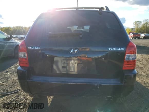 ✅ 2006 Hyundai Tucson GL • VIN: KM8JM12B66U284762 • Lot: 76071424. Wystawiony na Copart z przebiegiem 132 019 mil mil. Skorzystaj z bezpłatnego archiwum sprzedaży aukcyjnych z USA i zobacz szczegółowy raport historii pojazdu na DreamBid. Zdjęcie 6.