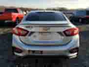 2017 Chevrolet Cruze LT z VIN 1G1BE5SM1H7275542, wystawiony jako Copart lot #69944992 z przebiegiem 66 635 mil mil oraz . Historia ofert i sprzedaży dostępna na DreamBid. Obrazek 6.