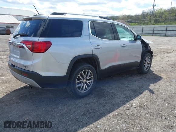✅ 2018 GMC Acadia SLE • VIN: 1GKKNLLA7JZ187450 • Lot: 42086072. Wystawiony na IAAI z przebiegiem 97 025 mil. Bezpłatny archiwum sprzedaży aukcyjnych z USA i szczegółowy raport historii pojazdu na DreamBid. Zdjęcie 4.