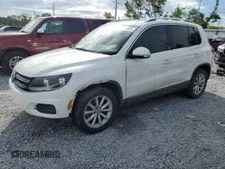 ✅ 2017 Volkswagen Tiguan Wolfsburg Edition • VIN: WVGRV7AX9HK022619 • Lot: 80518665. Wystawiony na Copart z przebiegiem Nie podano. Bezpłatny archiwum sprzedaży aukcyjnych z USA i szczegółowy raport historii pojazdu na DreamBid. Zdjęcie 1.