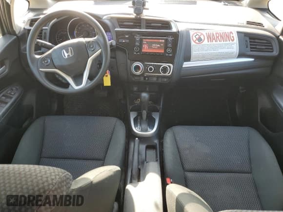 ✅ 2019 Honda Fit LX • VIN: 3HGGK5H43KM741368 • Lot: 71697545. Wystawiony na Copart z przebiegiem 94 347 mil. Bezpłatny archiwum sprzedaży aukcyjnych z USA i szczegółowy raport historii pojazdu na DreamBid. Zdjęcie 8.