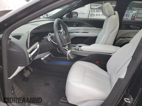 ✅ 2023 Cadillac LYRIQ AWD Luxury • VIN: 1GYKPPRL5PZ003292 • Lot: 85236074. Wystawiony na Copart z przebiegiem 13 784 mil. Bezpłatny archiwum sprzedaży aukcyjnych z USA i szczegółowy raport historii pojazdu na DreamBid. Zdjęcie 7.