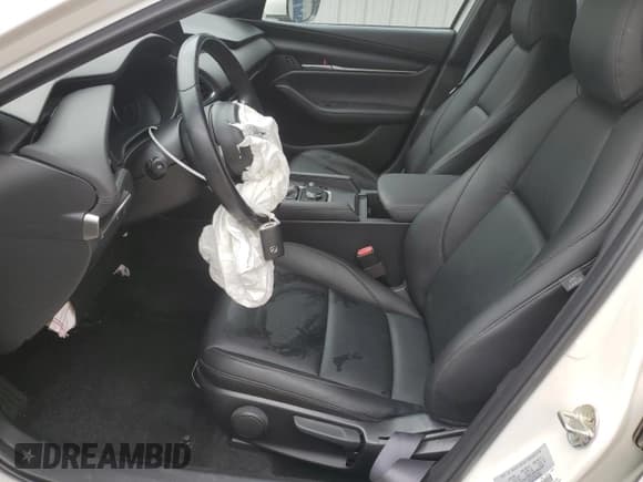 ✅ 2021 Mazda 3 Select • VIN: JM1BPBKL8M1326068 • Lot: 60969705. Listed on Copart with 41,634 mi. Free auction sales archive from the USA and detailed vehicle history report at DreamBid. Image 7.