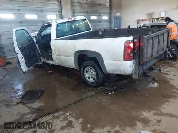 ✅ 2001 Chevrolet Silverado 2500HD LS • VIN: 1GCHK24U21Z287456 • Lot: 41611294. Listed on IAAI with 168,907 mi. Free auction sales archive from the USA and detailed vehicle history report at DreamBid. Image 3.