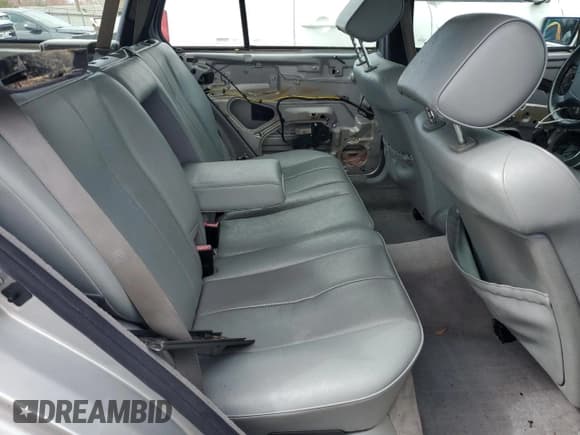 ✅ 1999 Mercedes-Benz E 320 • VIN: WDBJH82F8XX026049 • Lot: 51020325. Listed on Copart with 157,295 mi. Free auction sales archive from the USA and detailed vehicle history report at DreamBid. Image 11.