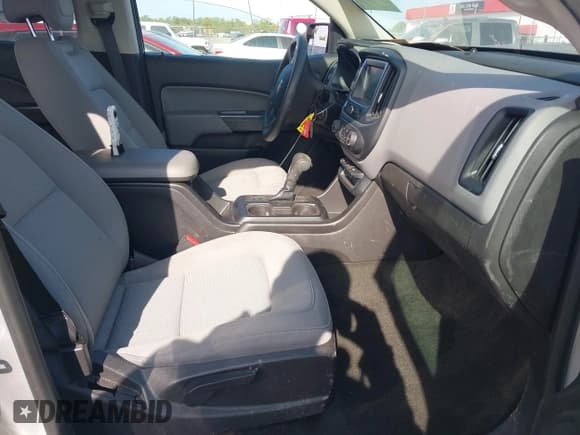 ✅ 2018 Chevrolet Colorado 2WD Work Truck • VIN: 1GCGSBEA0J1189525 • Lot: 41898384. Listed on IAAI with 33,748 mi. Free auction sales archive from the USA and detailed vehicle history report at DreamBid. Image 5.