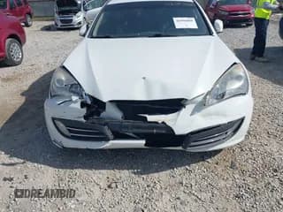 ✅ 2010 Hyundai Genesis Coupe Grand Touring • VIN: KMHHU6KH2AU023718 • Lot: 42090880. Wystawiony na IAAI z przebiegiem 228 944 mil. Bezpłatny archiwum sprzedaży aukcyjnych z USA i szczegółowy raport historii pojazdu na DreamBid. Zdjęcie 6.