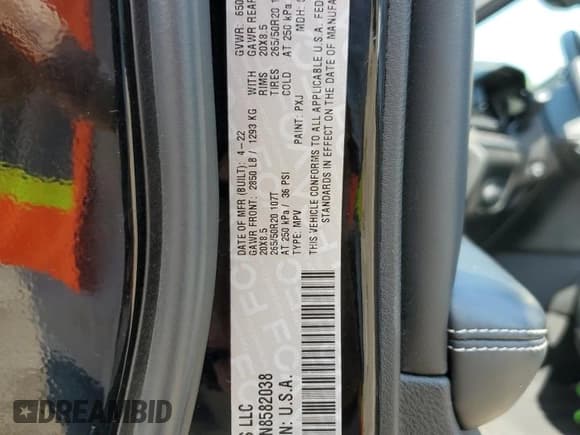 ✅ 2022 Jeep Grand Cherokee Overland • VIN: 1C4RJJDG3N8582038 • Lot: 51272605. Listed on Copart with 58,155 mi. Free auction sales archive from the USA and detailed vehicle history report at DreamBid. Image 14.