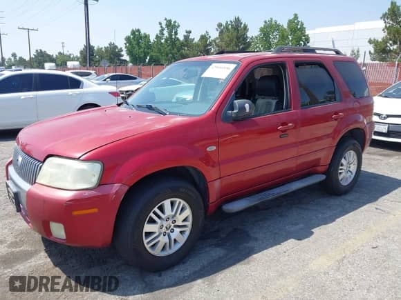 2006 Mercury Mariner Luxury with VIN 4M2YU56156KJ08304, listed as a IAAI auction lot 42990556 with 148,191 mi miles and . Bid and sale history available at DreamBid. Image 2.