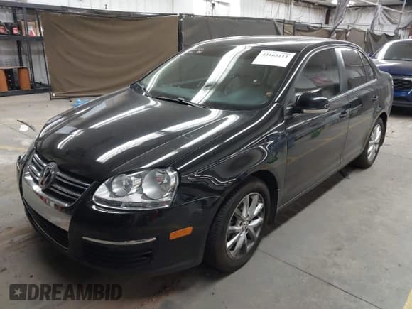✅ 2010 Volkswagen Jetta SE • VIN: 3VWRZ7AJ2AM161345 • Lot: 43163111. Listed on IAAI with 100,166 mi. Free auction sales archive from the USA and detailed vehicle history report at DreamBid. Image 17.