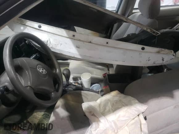 2006 Hyundai Elantra GLS с VIN KMHDN46D56U346935, выставлен на аукционе Copart как лот 71787674 с пробегом Не указан миль и Списание • Salvage title. История ставок и продаж доступна на DreamBid. Изображение 7.