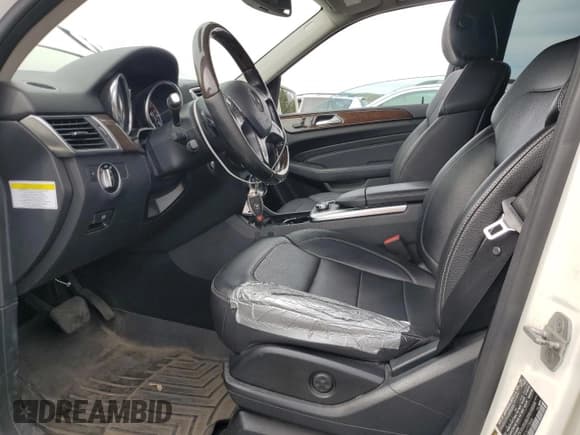 ✅ 2014 Mercedes-Benz M 350 • VIN: 4JGDA2EBXEA271908 • Lot: 83853895. Wystawiony na Copart z przebiegiem 174 522 mil. Bezpłatny archiwum sprzedaży aukcyjnych z USA i szczegółowy raport historii pojazdu na DreamBid. Zdjęcie 7.