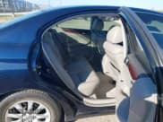 ✅ 2002 Lexus ES 300 • VIN: JTHBF30G420063917 • Lot: 43828102. Wystawiony na IAAI z przebiegiem 108 622 mil. Bezpłatny archiwum sprzedaży aukcyjnych z USA i szczegółowy raport historii pojazdu na DreamBid. Zdjęcie 8.