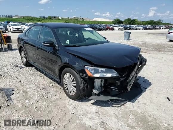 ✅ 2014 Volkswagen Passat S • VIN: 1VWAP7A31EC011318 • Lot: 56910655. Listed on Copart with 185,763 mi. Free auction sales archive from the USA and detailed vehicle history report at DreamBid. Image 14.