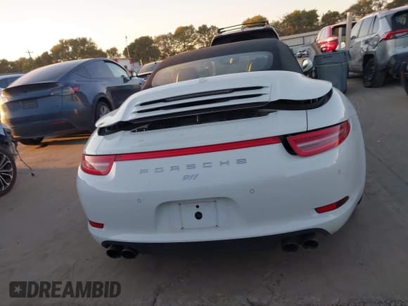 ✅ 2013 Porsche 911 Carrera S • VIN: WP0CB2A93DS156530 • Lot: 43432345. Listed on IAAI with 96,441 mi. Free auction sales archive from the USA and detailed vehicle history report at DreamBid. Image 16.