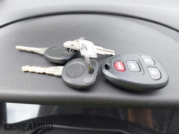 ✅ 2008 Pontiac Grand Prix • VIN: 2G2WP552581132897 • Lot: 43236807. Wystawiony na IAAI z przebiegiem 160 747 mil. Bezpłatny archiwum sprzedaży aukcyjnych z USA i szczegółowy raport historii pojazdu na DreamBid. Zdjęcie 11.