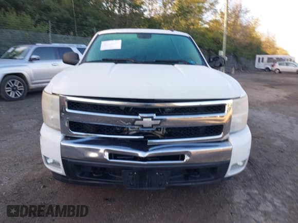 ✅ 2011 Chevrolet Silverado 1500 LT • VIN: 3GCPKSE3XBG251730 • Lot: 43478202. Wystawiony na IAAI z przebiegiem 159 837 mil. Bezpłatny archiwum sprzedaży aukcyjnych z USA i szczegółowy raport historii pojazdu na DreamBid. Zdjęcie 13.