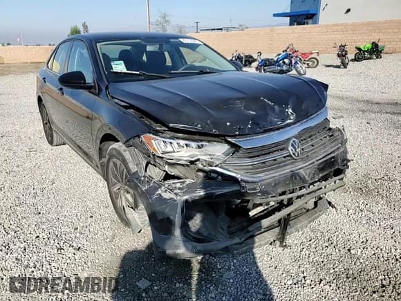 ✅ 2022 Volkswagen Jetta S • VIN: 3VWCM7BU0NM021023 • Lot: 85755845. Listed on Copart with 30,781 mi. Free auction sales archive from the USA and detailed vehicle history report at DreamBid. Image 14.