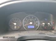 ✅ 2008 Hyundai Santa Fe GLS • VIN: 5NMSG13D78H158209 • Lot: 83012064. Listed on Copart with 148,934 mi. Free auction sales archive from the USA and detailed vehicle history report at DreamBid. Image 9.