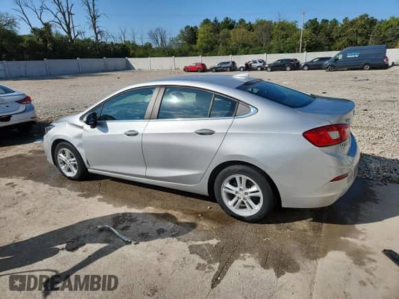 ✅ 2018 Chevrolet Cruze LT • VIN: 1G1BE5SM0J7217640 • Лот: 82124305. Опубликован ранее на Copart с пробегом 20 864 миль. Бесплатный доступ к архиву аукционных продаж из США и подробный отчёт об истории автомобиля на DreamBid. Изображение 2.