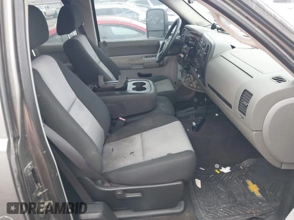 ✅ 2009 Chevrolet Silverado 2500HD Work Truck • VIN: 1GCHK49K39E147275 • Лот: 43731035. Опубликован ранее на IAAI с пробегом 140 816 миль. Бесплатный доступ к архиву аукционных продаж из США и подробный отчёт об истории автомобиля на DreamBid. Изображение 5.