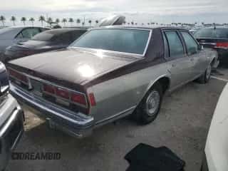 1979 Chevrolet Caprice z VIN 1N69L9J320518, wystawiony jako Copart lot #78174914 z przebiegiem 49 981 mil mil oraz Nie do naprawy • Non repairable. Historia ofert i sprzedaży dostępna na DreamBid. Obrazek 3.