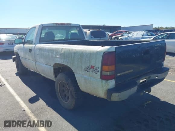 ✅ 2001 Chevrolet Silverado 1500 • VIN: 1GCEK14WX1Z158914 • Lot: 43658788. Wystawiony na IAAI z przebiegiem Nie podano. Bezpłatny archiwum sprzedaży aukcyjnych z USA i szczegółowy raport historii pojazdu na DreamBid. Zdjęcie 3.