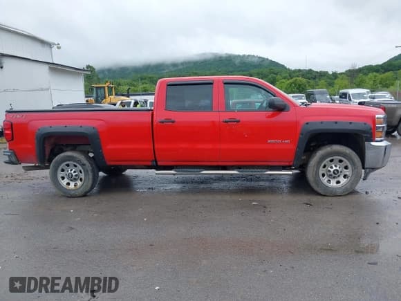 ✅ 2018 Chevrolet Silverado 2500HD Work Truck • VIN: 1GC1KUEG5JF231342 • Lot: 42340266. Listed on IAAI with 209,169 mi. Free auction sales archive from the USA and detailed vehicle history report at DreamBid. Image 13.