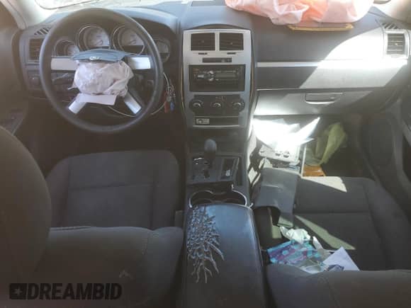 2008 Dodge Charger с VIN 2B3KA43G48H305502, выставлен на аукционе Copart как лот 72280514 с пробегом 244 121 миль миль и Чистый • Clean title. История ставок и продаж доступна на DreamBid. Изображение 8.