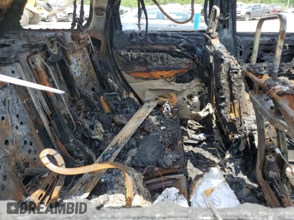 ✅ 2016 Jeep Grand Cherokee • VIN: NOVIN64009705 • Lot: 64009705. Listed on Copart with Not provided. Free auction sales archive from the USA and detailed vehicle history report at DreamBid. Image 10.