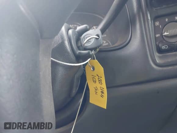 ✅ 2000 Chevrolet Silverado 1500 LS • VIN: 2GCEK19T9Y1331453 • Lot: 42671687. Wystawiony na IAAI z przebiegiem 233 675 mil mil. Skorzystaj z bezpłatnego archiwum sprzedaży aukcyjnych z USA i zobacz szczegółowy raport historii pojazdu na DreamBid. Zdjęcie 11.