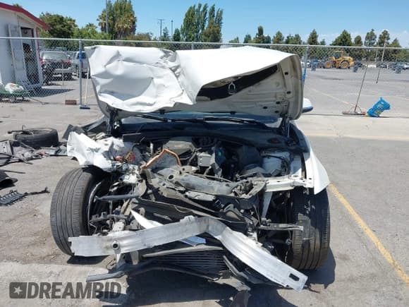 ✅ 2015 BMW 4 Series 428i • VIN: WBA4A9C57FGL86701 • Lot: 42831969. Listed on IAAI with 109,991 mi. Free auction sales archive from the USA and detailed vehicle history report at DreamBid. Image 13.