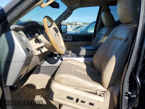 ✅ 2013 Ford Expedition King Ranch • VIN: 1FMJU1J52DEF23811 • Lot: 91007795. Listed on Copart with 245,754 mi. Free auction sales archive from the USA and detailed vehicle history report at DreamBid. Image 7.