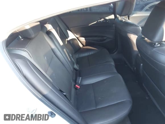 ✅ 2016 Acura ILX Premium • VIN: 19UDE2F72GA016032 • Lot: 41517403. Listed on IAAI with 89,627 mi. Free auction sales archive from the USA and detailed vehicle history report at DreamBid. Image 8.