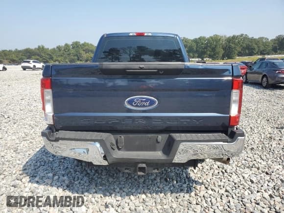✅ 2017 Ford F-250 XL • VIN: 1FT7W2A66HEC80419 • Lot: 80945385. Listed on Copart with 132,098 mi. Free auction sales archive from the USA and detailed vehicle history report at DreamBid. Image 6.