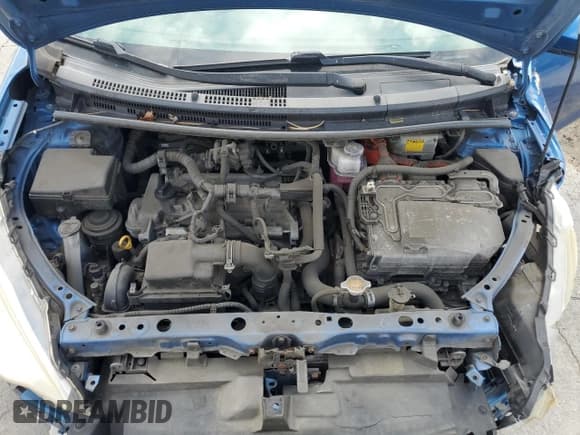 ✅ 2013 Toyota Prius One • VIN: JTDKDTB39D1557074 • Lot: 81457325. Listed on Copart with 113,393 mi. Free auction sales archive from the USA and detailed vehicle history report at DreamBid. Image 11.