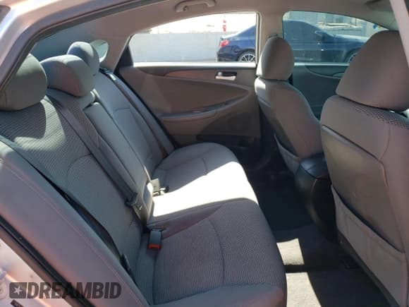 ✅ 2013 Hyundai Sonata GLS • VIN: 5NPEB4AC0DH507179 • Lot: 58903314. Wystawiony na Copart z przebiegiem 129 542 mil. Bezpłatny archiwum sprzedaży aukcyjnych z USA i szczegółowy raport historii pojazdu na DreamBid. Zdjęcie 10.